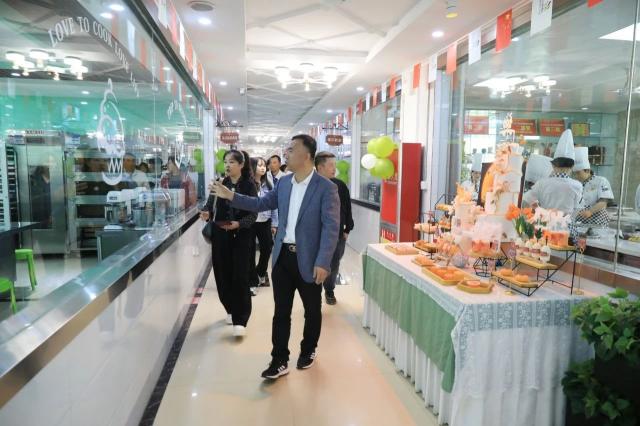 幸福相约·见证成长：宁夏新东方家长鉴证会暖心落幕
