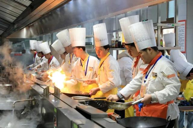 真香来袭！宁夏新东方技工学校第三届“青年杯”创意热菜大赛圆满举行！