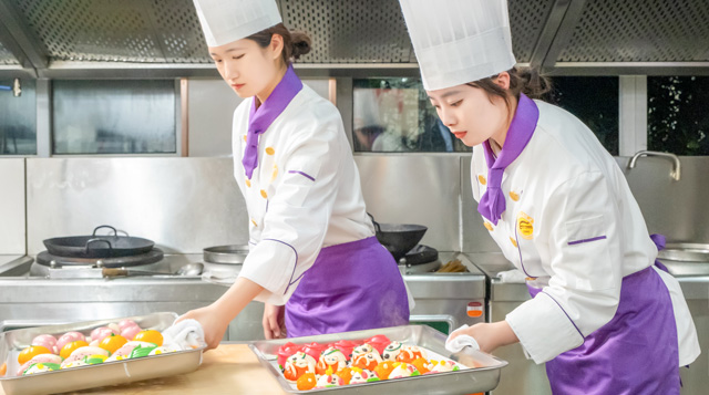 新东方烹饪学校面点班多少钱